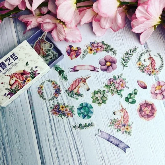 Dreamy Fairytale, Pastel Unicorns Adorned With Flowers, 40 Stickers, 1 Repeat - Picture 7 of 13
